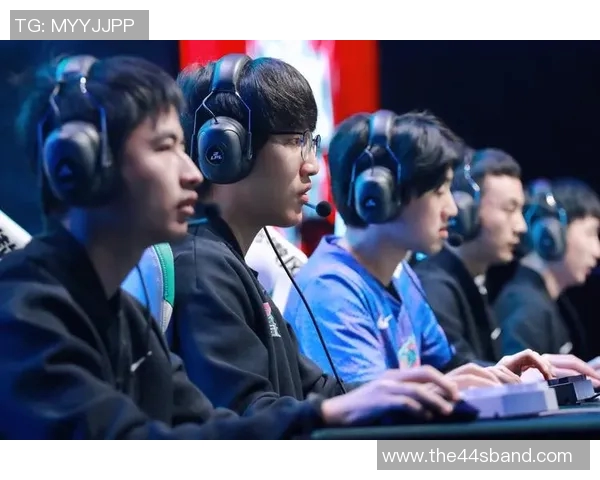 CSGO战术解析:深入探讨LNG战队的技术优势与策略布局