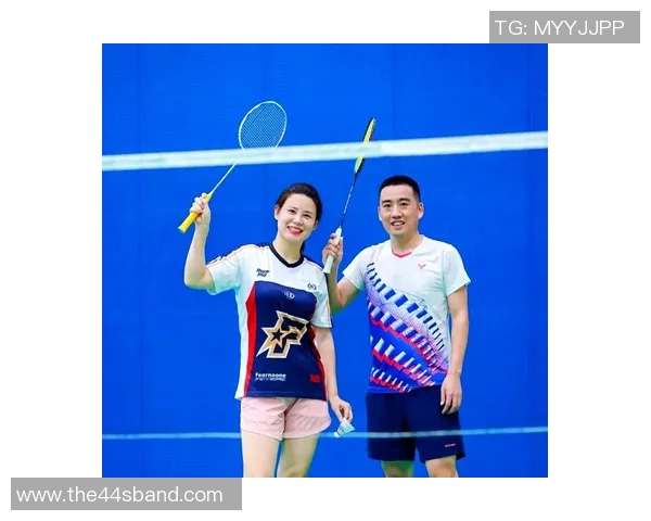 聚焦羽毛球竞技重庆羽毛球队分享比赛经验与成长故事